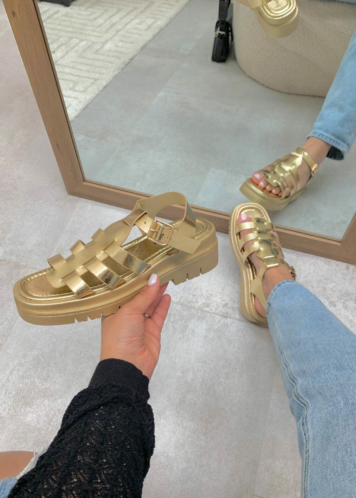 Nova sandalen clearance