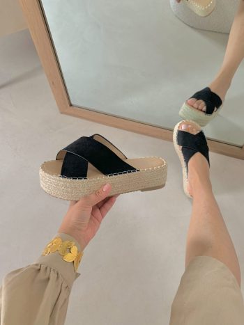 Nora zwarte suède espadrilles met gekruiste bandjes